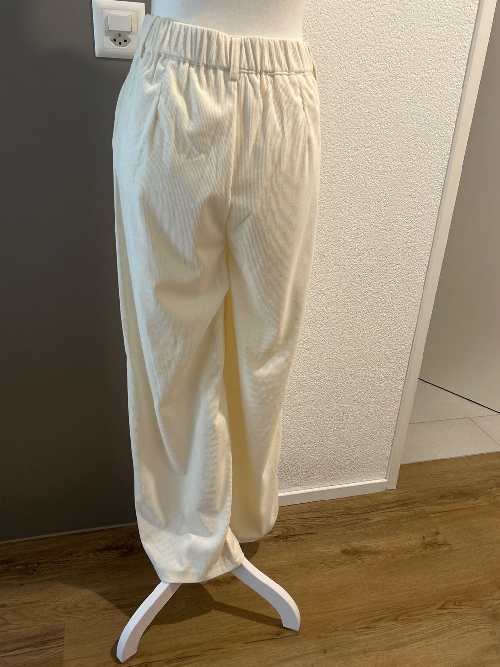 Pantaloni: Cordhose Damen Creme Gr. M – Usato da Brunnen venduto da Nala2929 6