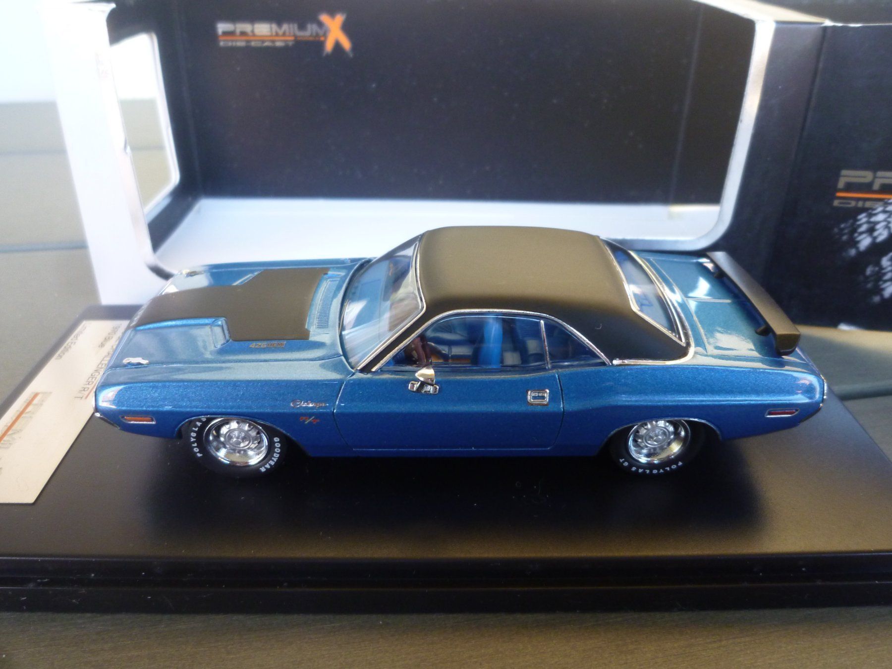 Modellini d'auto: Dodge Challenger R/T (1970) – Nuovo e nell'imballaggio originale da Flawil venduto da Imperiosud 4