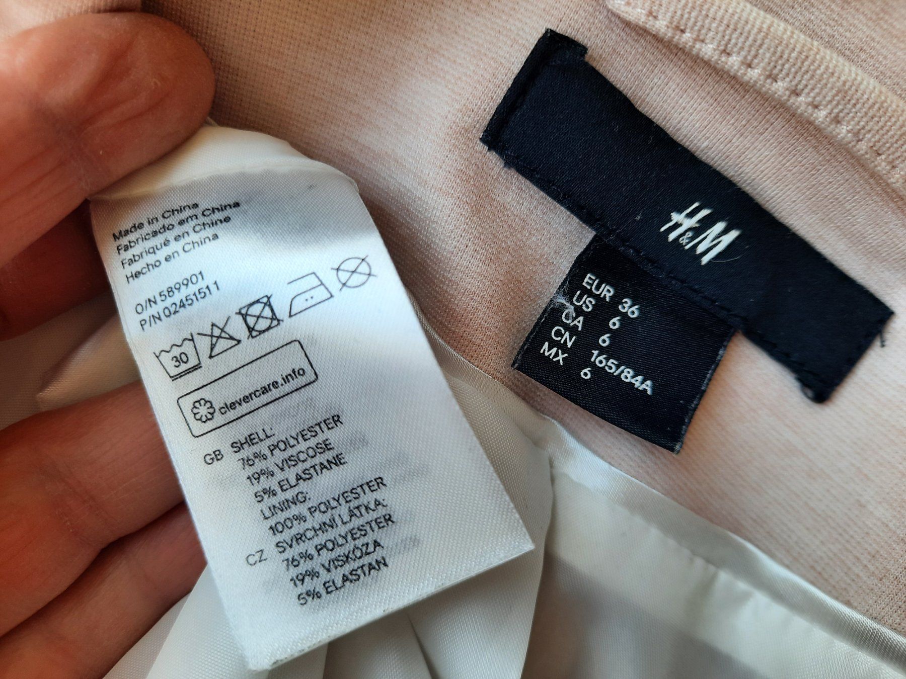 H&M Giacche: Damen sweat Blazer Gr.36 ungetragen – Nuovo (secondo la descrizione) da Buchs SG venduto da miska01 1
