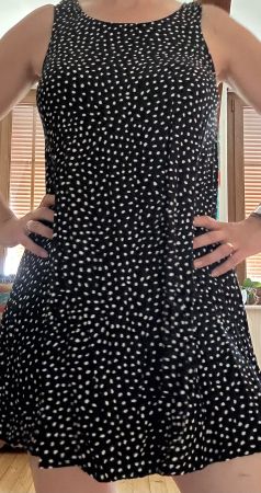 Robe d'été Forever 21, taille M, noir à pois blancs