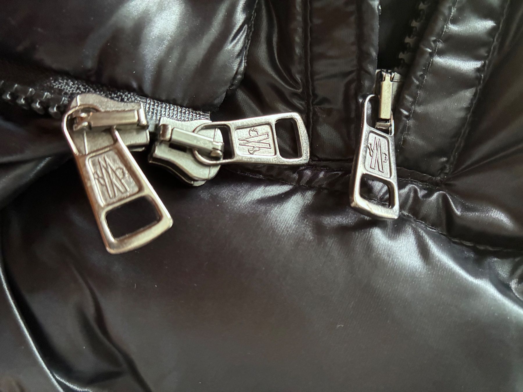 Gilets & Westen: Moncler Gilet Men – Neu (gemäss Beschreibung) aus Jona von Sommerleicht 5