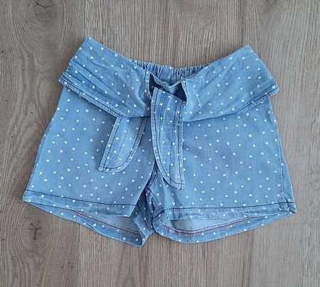 Schöne Mädchen-Shorts hellblau Gr. 116
