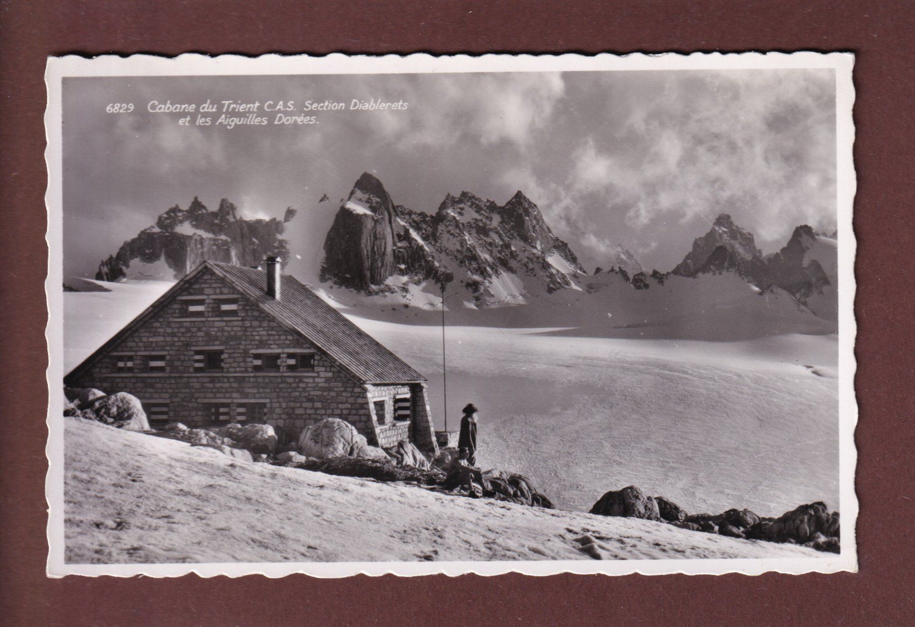 Cartoline postali: Cabane du TRIENT - Aiguilles Dorées – Usato da Pully venduto da nicecards