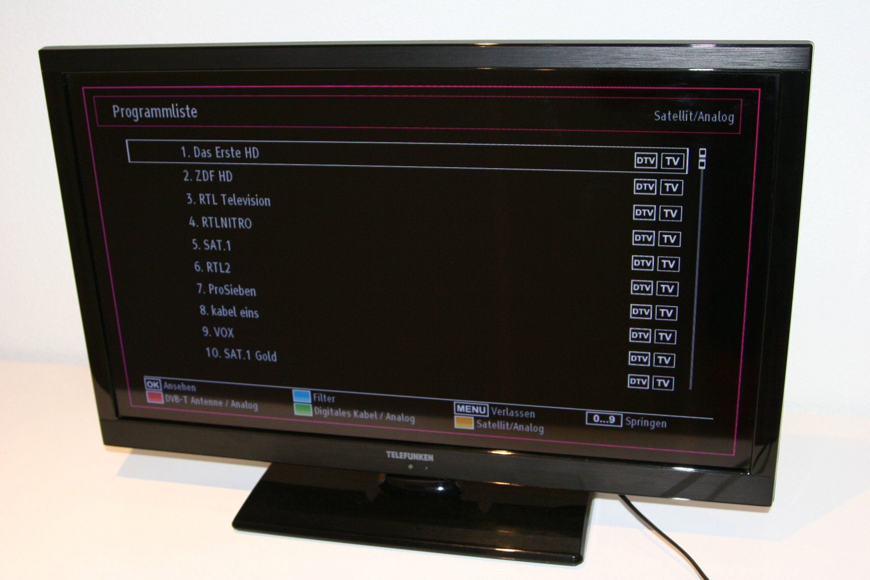 Telefunken Televisori: Telefunken LCD Fernseher 24" mit eingebautem DVD-Player – Usato da Büren an der Aare venduto da Sabinem71 2