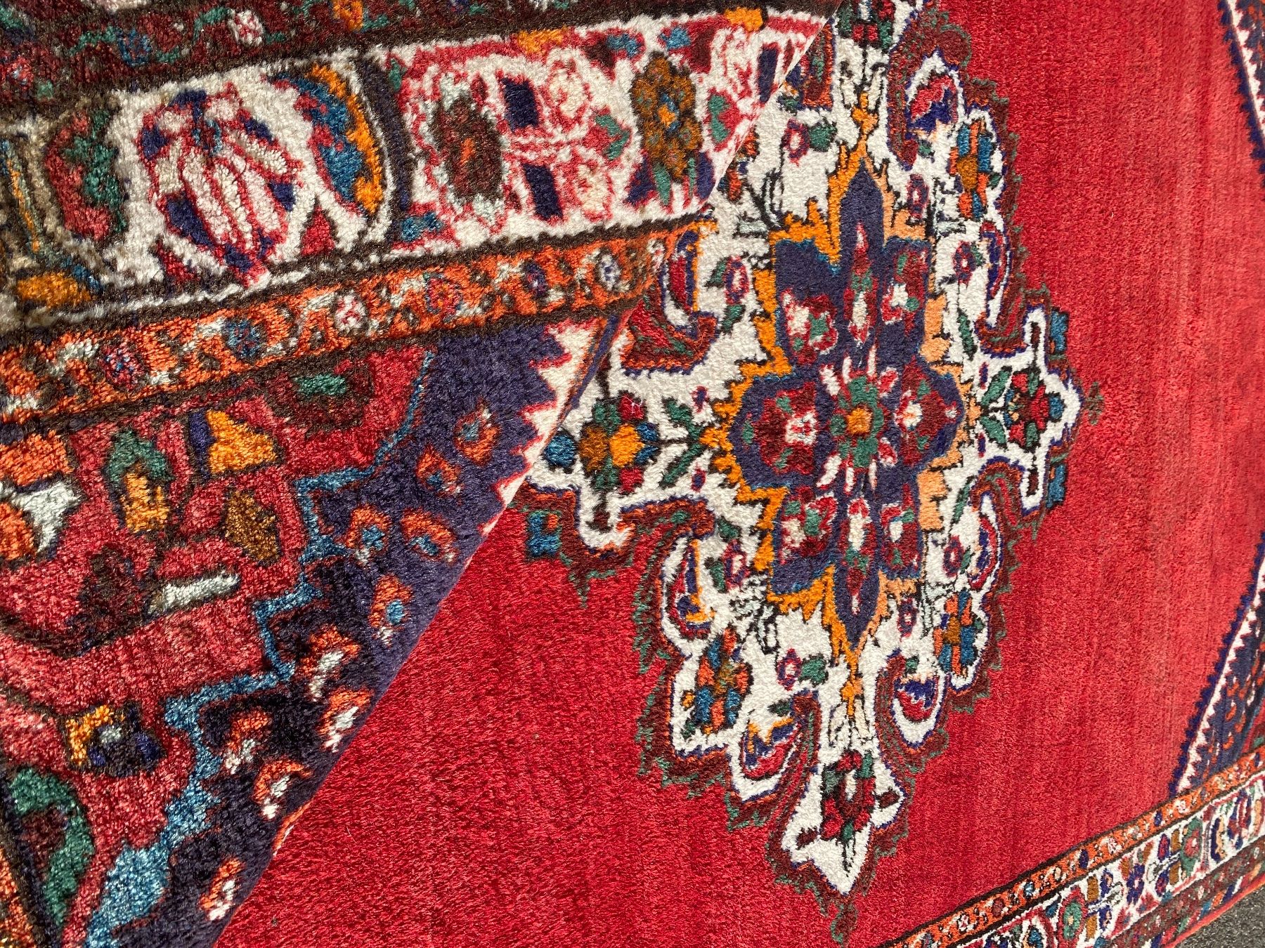 Tappeti: Persische Teppich Hamedan schöner Designer – Usato da Männedorf venduto da Adamiat 1