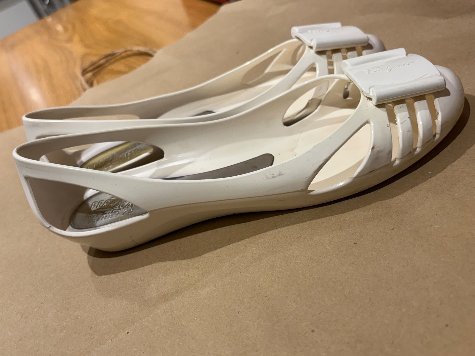 Salvatore Ferragamo Damenschuhe: Ballerines Ferragamo 37.5 M – Gebraucht aus Vufflens-la-Ville von newlifegva 7