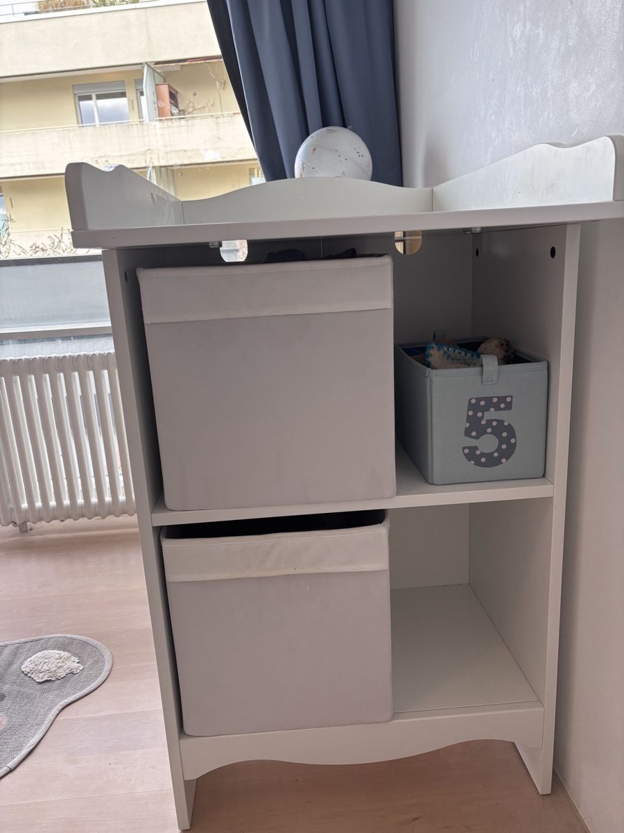 Ikea Wickeltisch & Zubehör: Changing table – Gebraucht aus Stäfa von CharlotteJB 2