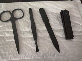 Maniküre Set schwarz 4-teilig neuwertig
