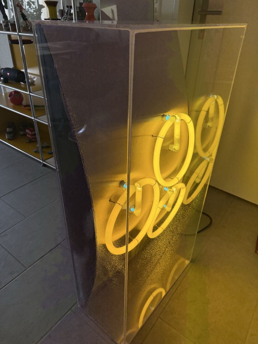 Tutte le decorazioni: Neon Designer Unikat Stehlampe oder Loungetisch style – Usato da Dagmersellen venduto da Eulito 5