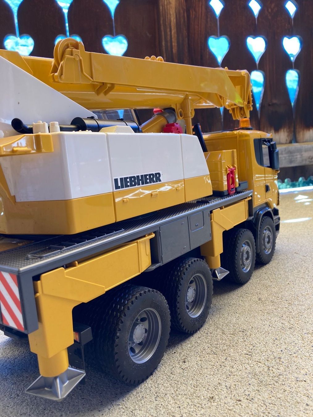 Fahrzeuge für Kinder: Lastwagen mit Drehkran – Gebraucht aus Grindelwald von Himmelbett 4