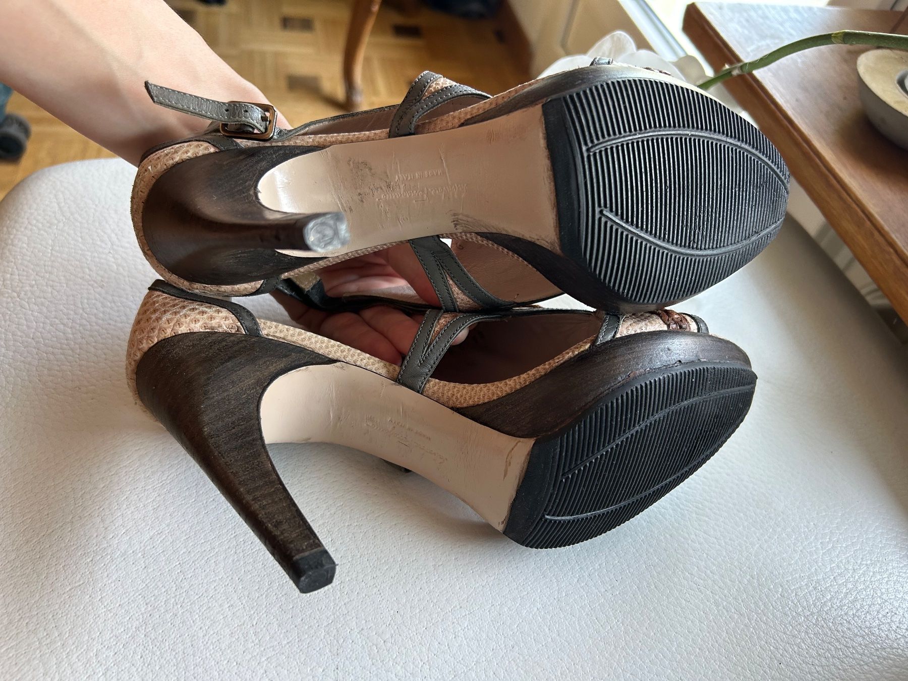 Salvatore Ferragamo Chaussures femmes: Salvatore Ferragamo (37,5) – D'occasion à Rüschlikon par Tey_sl 6