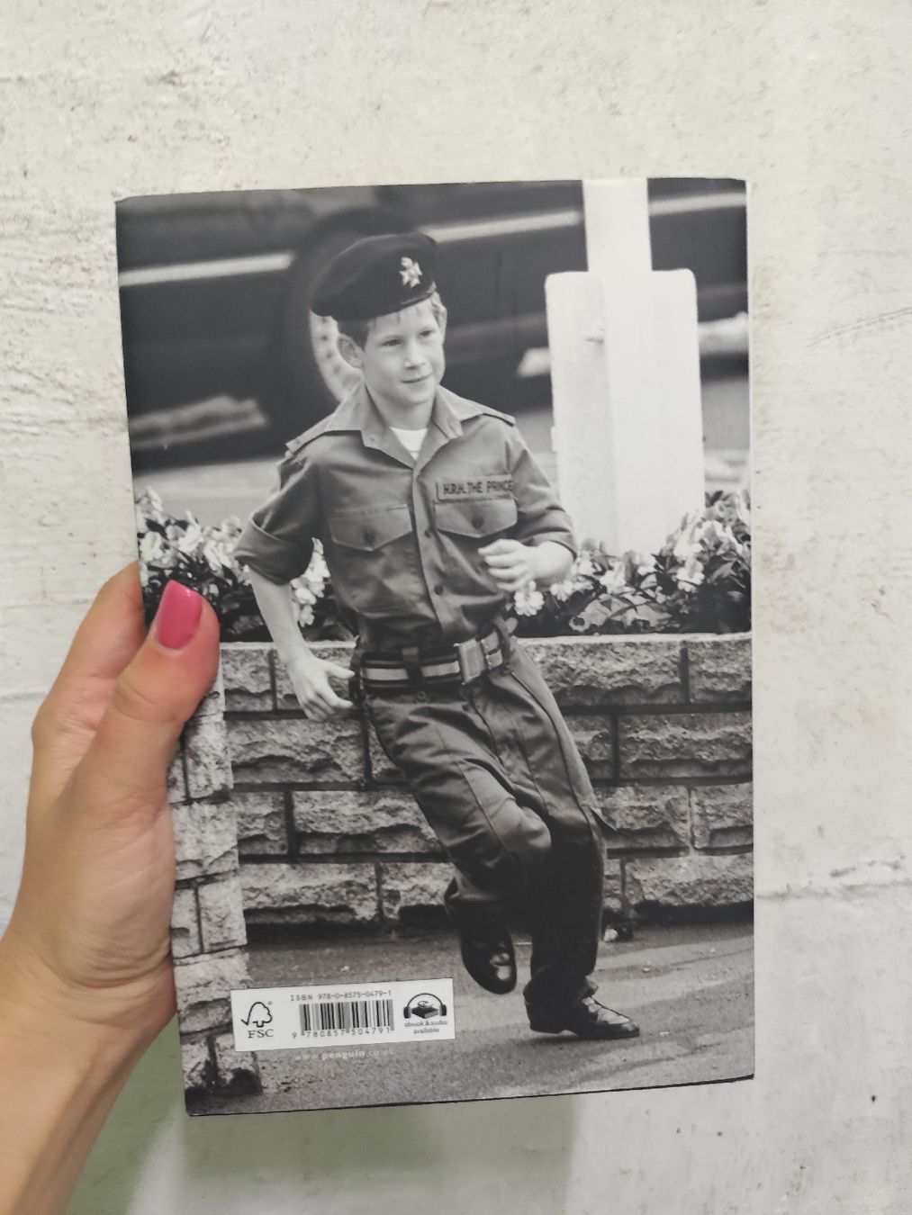 Libri: Biographies Prince Harry, John Lennon, Biden, Monroe – Usato da Mägenwil venduto da VintageGirly 5