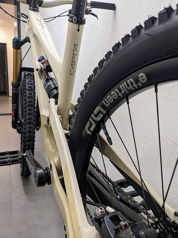 Vélos: YT CAPRA 27 CF Pro Race - Large - Eggshell – D'occasion à Stans par Blackspeedy 4