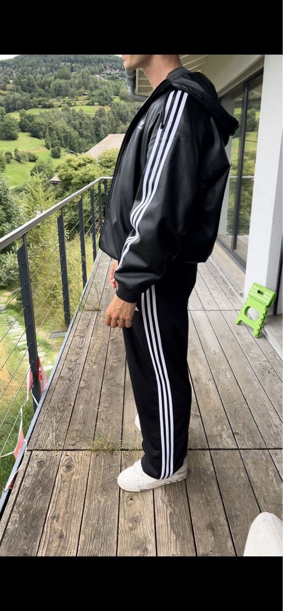 Adidas Jacken: Adidas Boxy Faux Leather Jacket – Neu (gemäss Beschreibung) aus Bürchen von leo_66dc 3