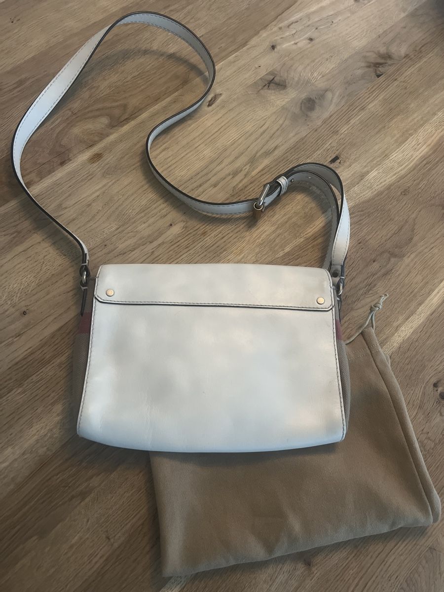 Burberry Sacs femmes: Burberry Tasche – D'occasion à Obfelden par running_mike 1