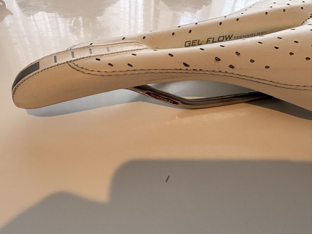 Selle Italia Ersatzteile: Sattel Selle italia gel flow techonogy – Gebraucht aus Giubiasco von bulag 3