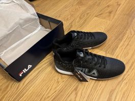 Neue Fussball Hallenschuhe