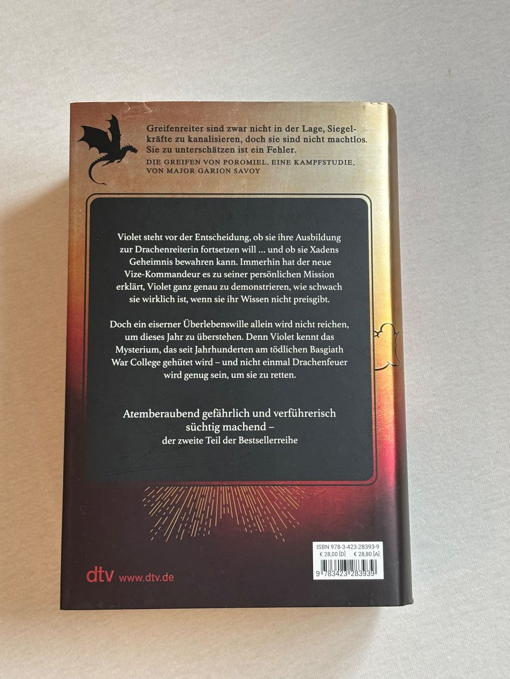 Libri: Iron Flame von Rebecca Yarros – Usato da Stäfa venduto da lenareads 1