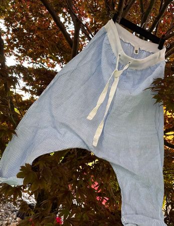 Sehr bequeme & luftige Tiefschritt OPA-Hose blau gestreift