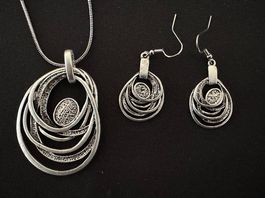 Schmuck-Set NEU