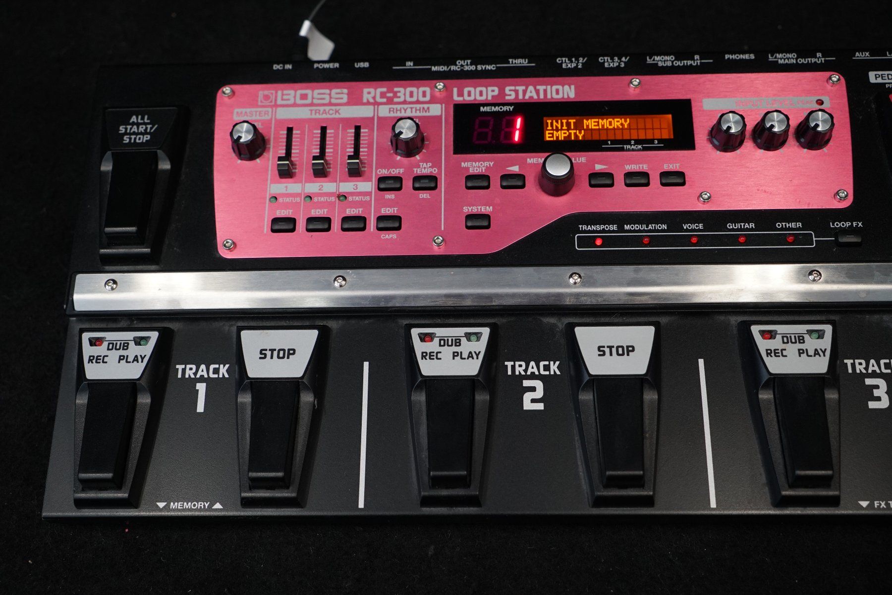 Boss Strumenti musicali: Boss RC-300 - Loop Station mit Netzteil – Usato da Ortschwaben venduto da Musictrade 1
