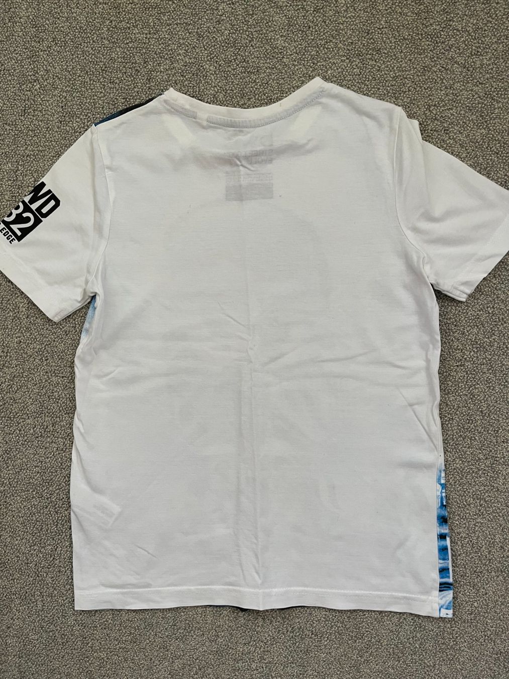C&A Hemden, T-Shirts & Polos: T-Shirt Gr 134-140 – Neu (gemäss Beschreibung) aus Rekingen AG von nederland1 2