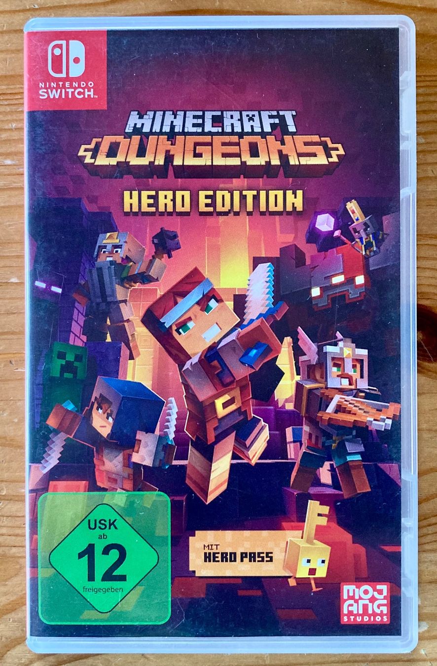 Nintendo Giochi: Minecraft Dungeons Hero Edition - Nintendo Switch – Usato da Zürich venduto da Djmotionch