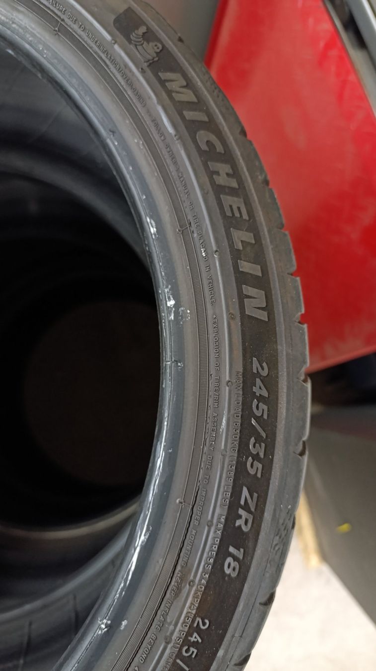 Michelin Pneus & Roues: Reifen 245/35 R18 – Défectueux à Grub AR par Sandroswerkstatt 1
