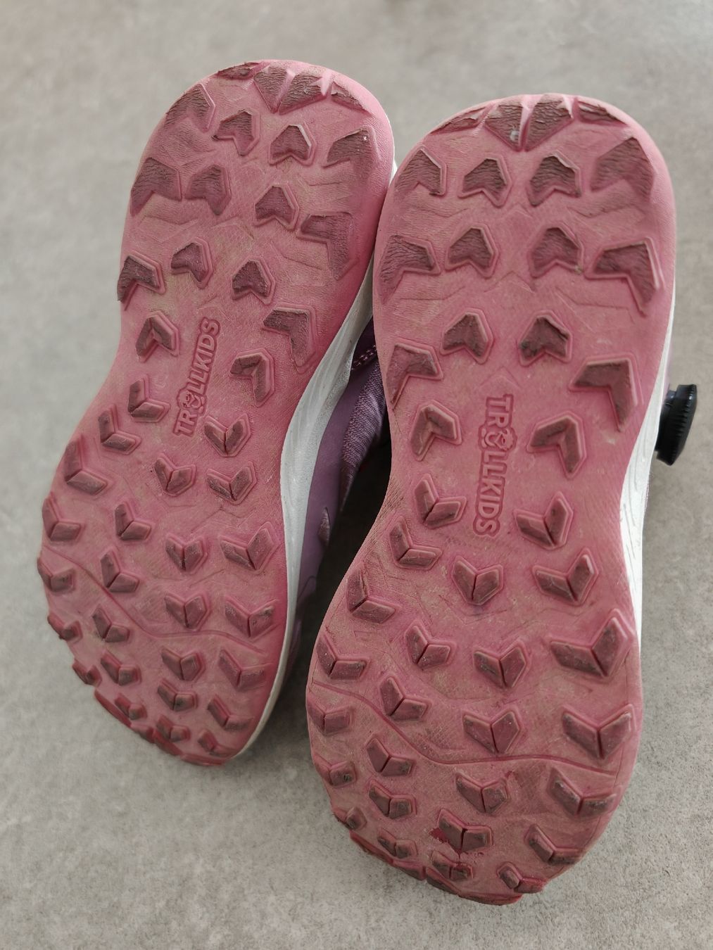 Scarpe per ragazzi: Trollkids Wanderschuhe Aqua Proof Gr. 32  – Usato da Uster venduto da ang_9wv7 2