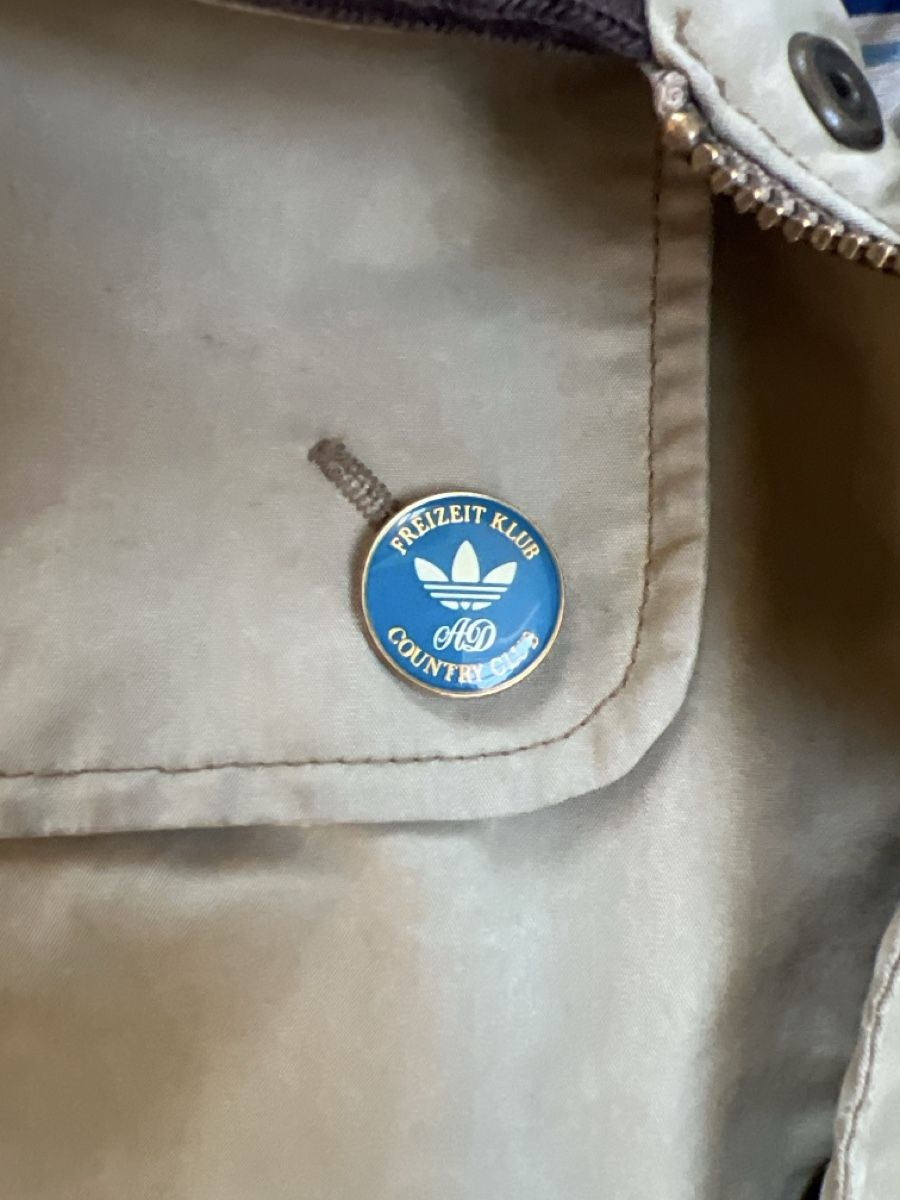 Adidas Giacche: Vintage Adidas Jacke  – Usato da Bremgarten AG venduto da Anna1999999 2
