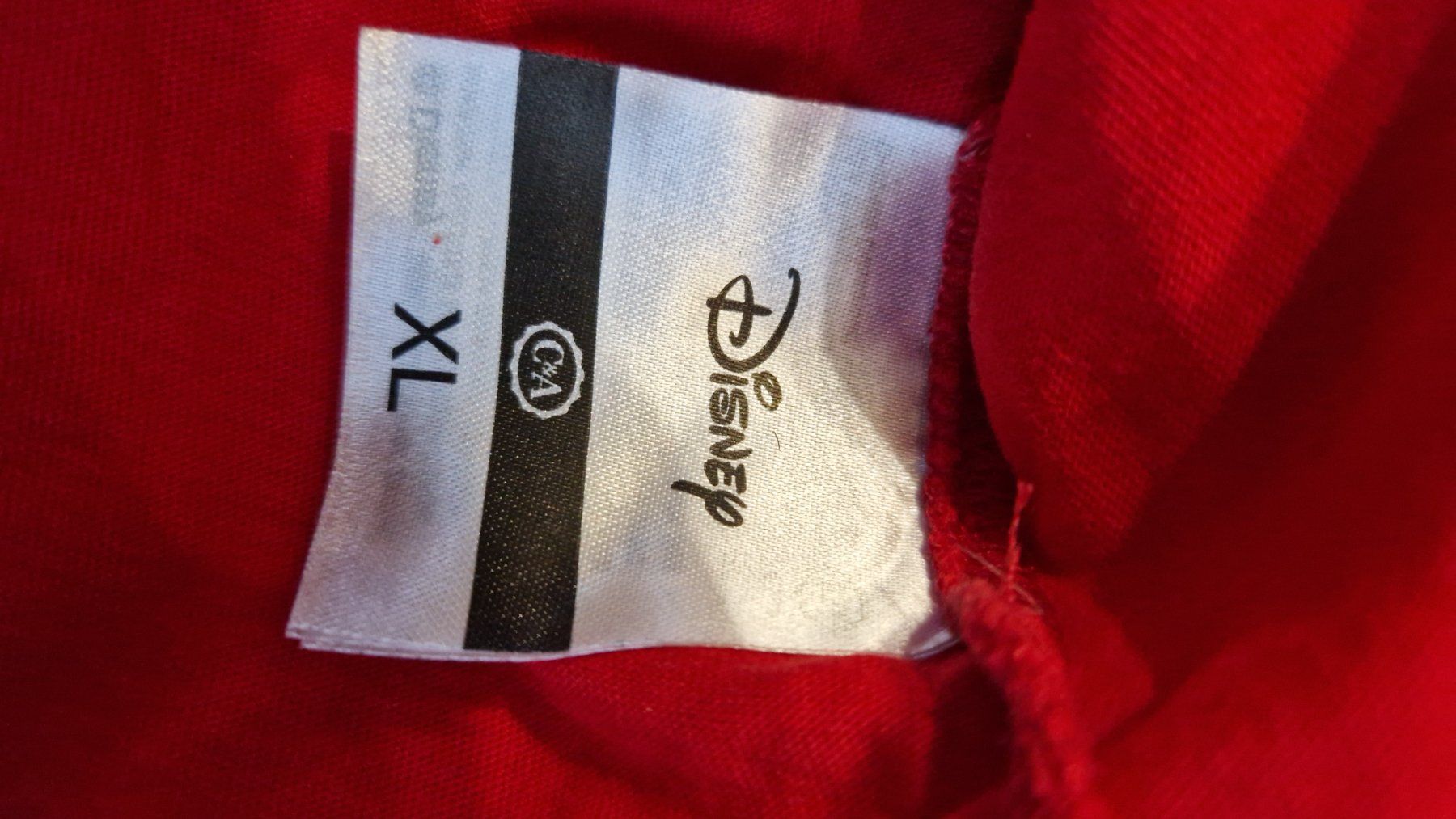 C&A T-Shirts: Rotes extra breites TShirt 'Donald Duck' – Gebraucht aus Oberengstringen von Sheera7 4