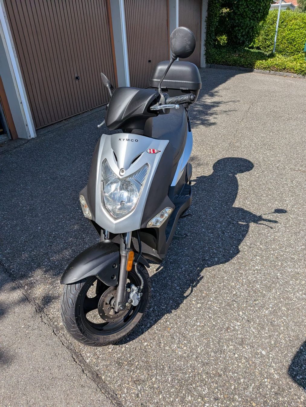 Kymco Scooters: Roller Kymco Agility 125 silber – Gebraucht aus Bettlach von HB9HKP