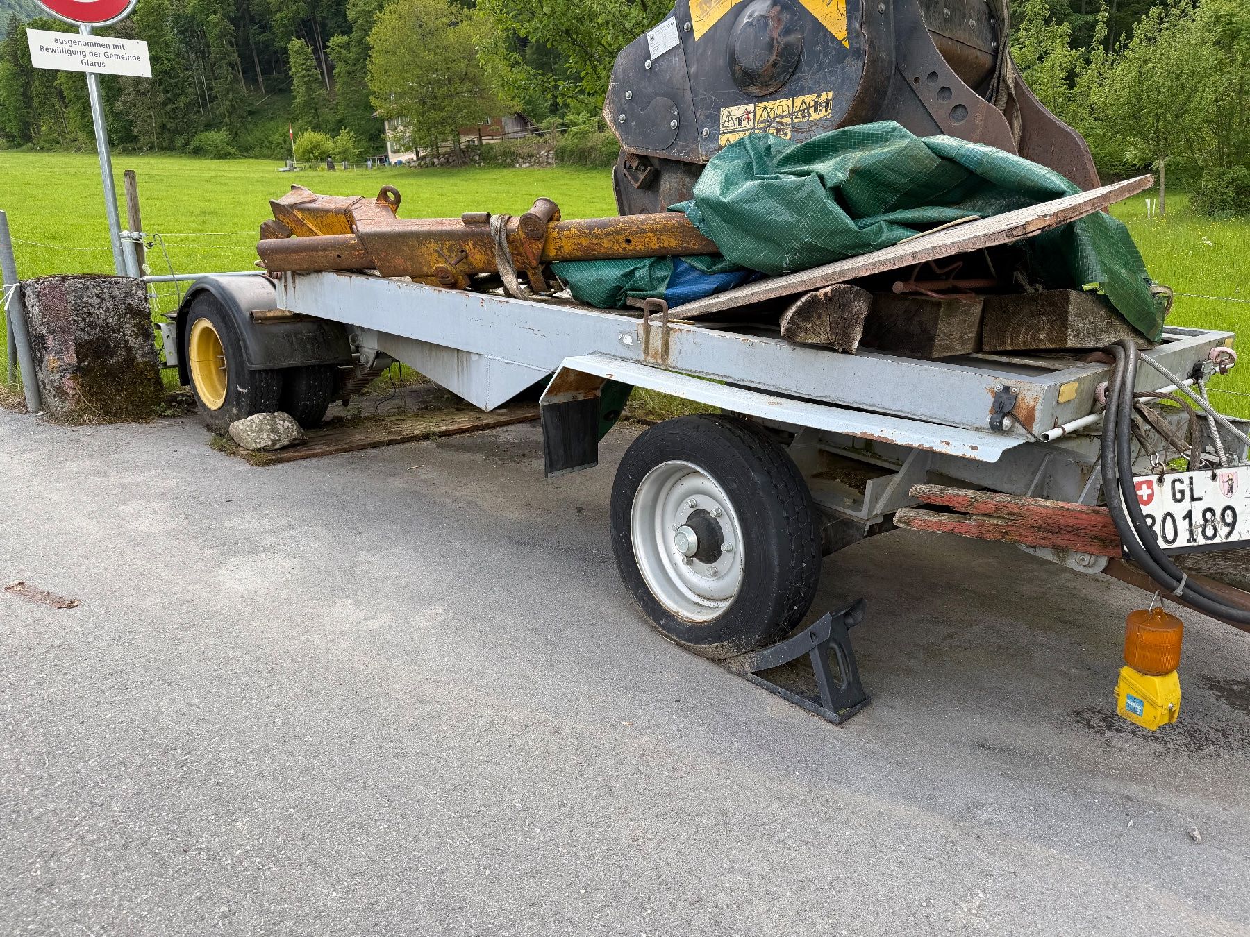 Rimorchi: 4-Rad Anhänger Druckluft – Usato da Oberurnen venduto da quattroturbo