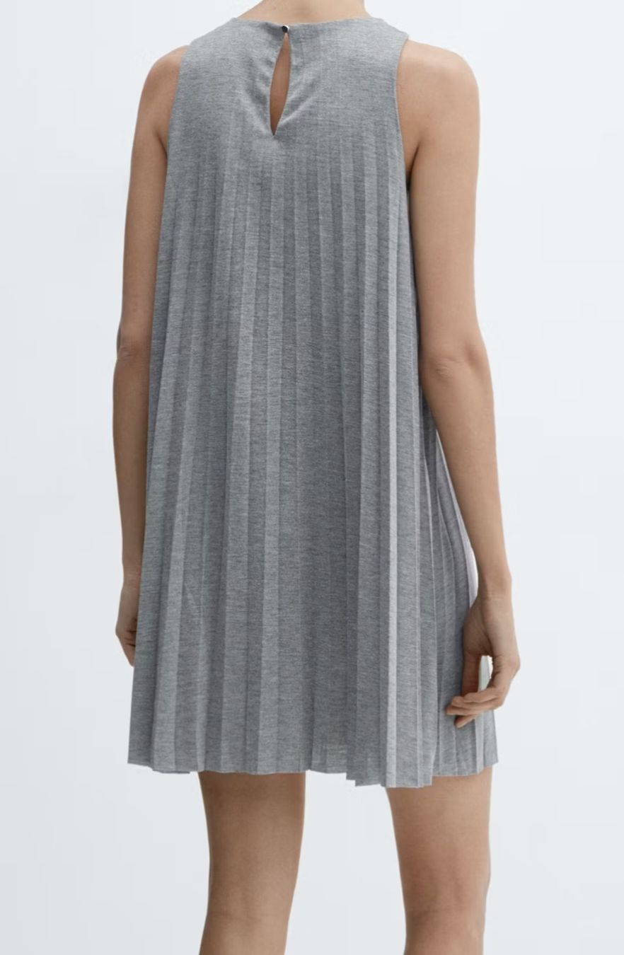 Robes: Kleid grau Grösse S mit Etikett, mango, – Neuf avec emballage d'origine à Aarau Rohr par gio_2ynj 3