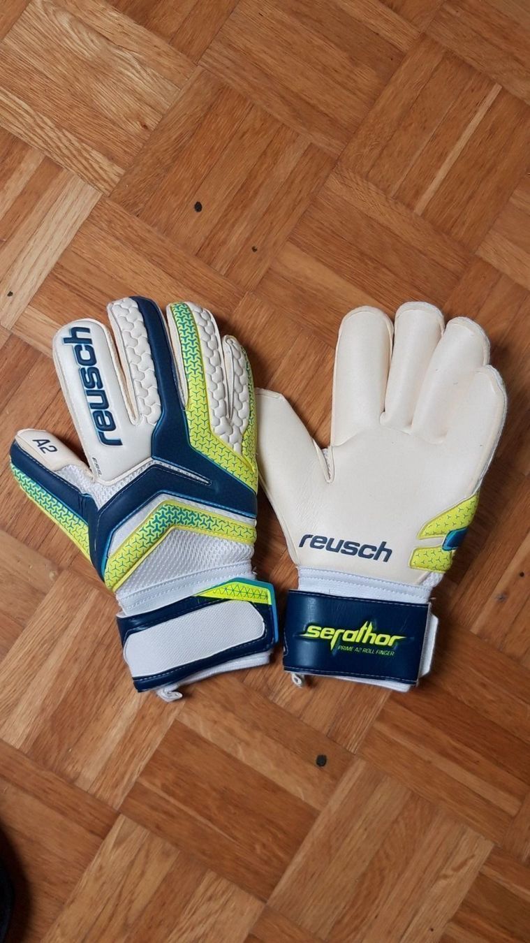 Reusch Handschuhe & Handstulpen: Reusch Serathor A2 Rollfinger (8.5) – Neu und originalverpackt aus Chambésy von gk_specialist 1