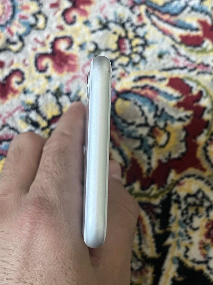 Apple Telefoni cellulari / Smartphones: iPhone 8 – Usato da Obfelden venduto da Latif_Safi 4