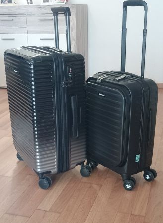 2 mal Saxoline Reisetaschen