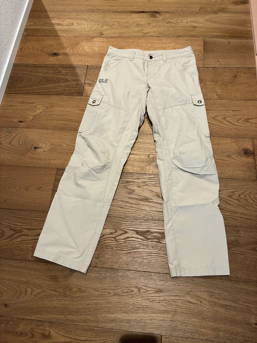 Jack Wolfskin Pantaloni: Wanderhose Jack Wolfskin Grösse M/48 – Usato da Rickenbach ZH venduto da Vanijo
