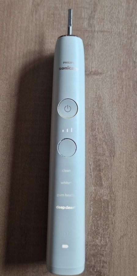 Philips Sonicare Zahnpflege: Philips Sonicare DiamondClean 9000 mit Ladeglas – Gebraucht aus Au SG von jes_bj6k 1