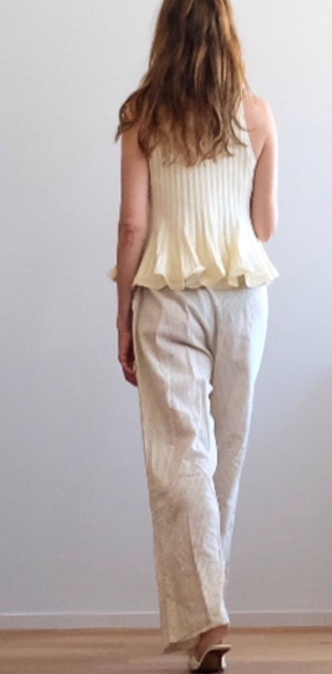 Zara Pantaloni: ZARA gestreifte Hose im Pyjama-Stil – Usato da Jona venduto da vanessasupermarket20 2