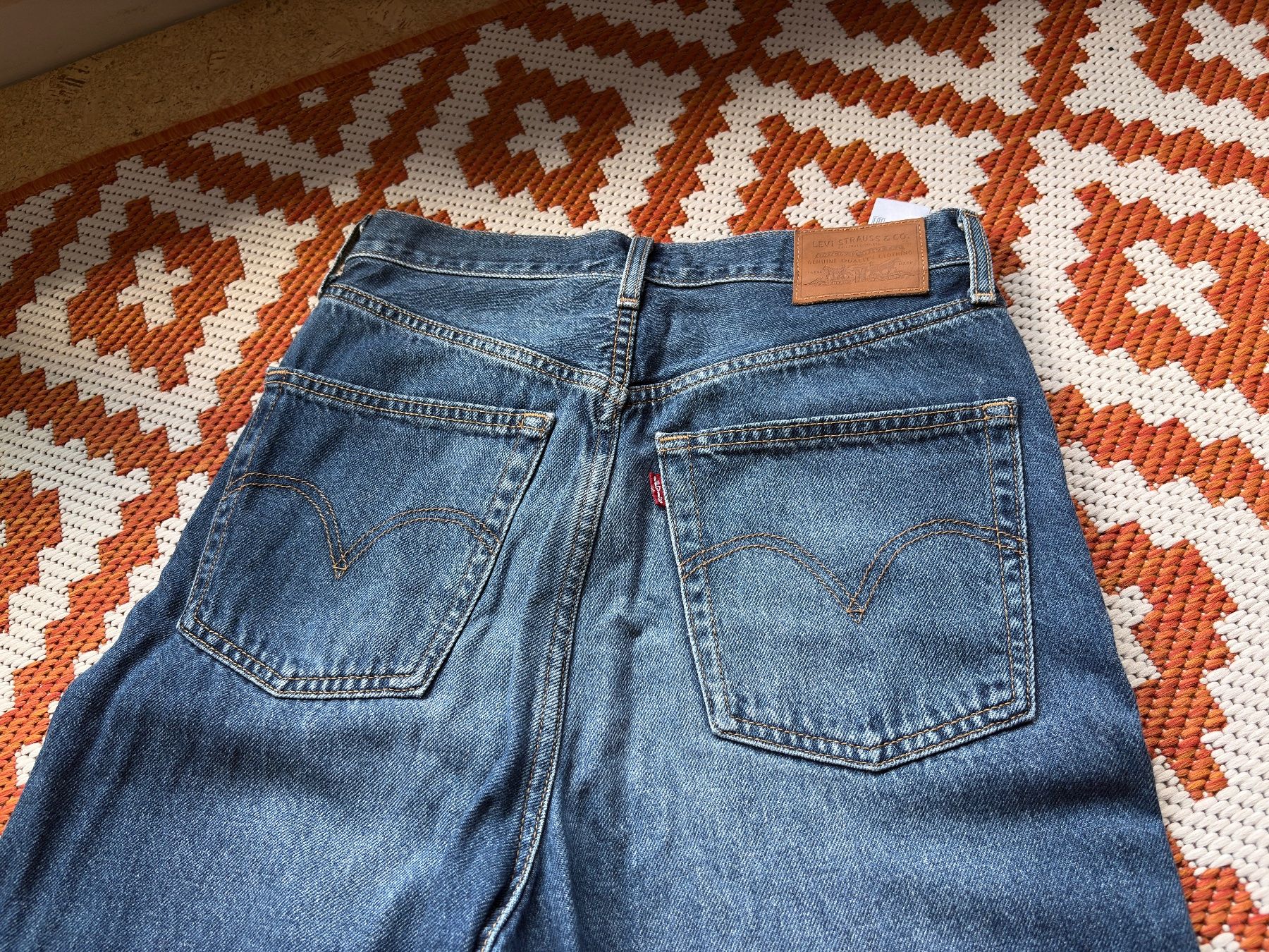 Levi's Jeans: Levi's High Loose Jeans W27 – Usato da Belp venduto da Federica13 2