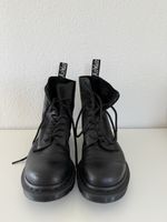 Doc Martens, Pascal Mono (Frauen), Grösse 38