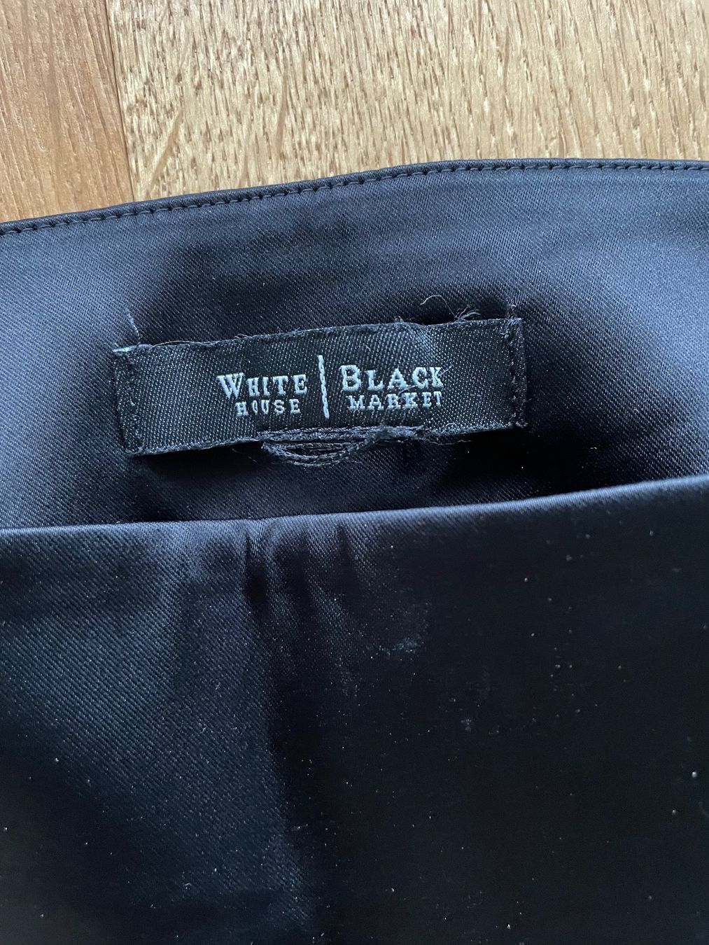 Pantaloni: 2 Hosen Damen schwarz, glänzend, Gr 40 – Usato da Hünenberg See venduto da ECLB 5