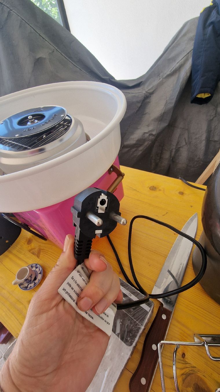 Tutte le macchine: machine barbe à papa – Nuovo (secondo la descrizione) da Echandens venduto da Vasteinauer 3