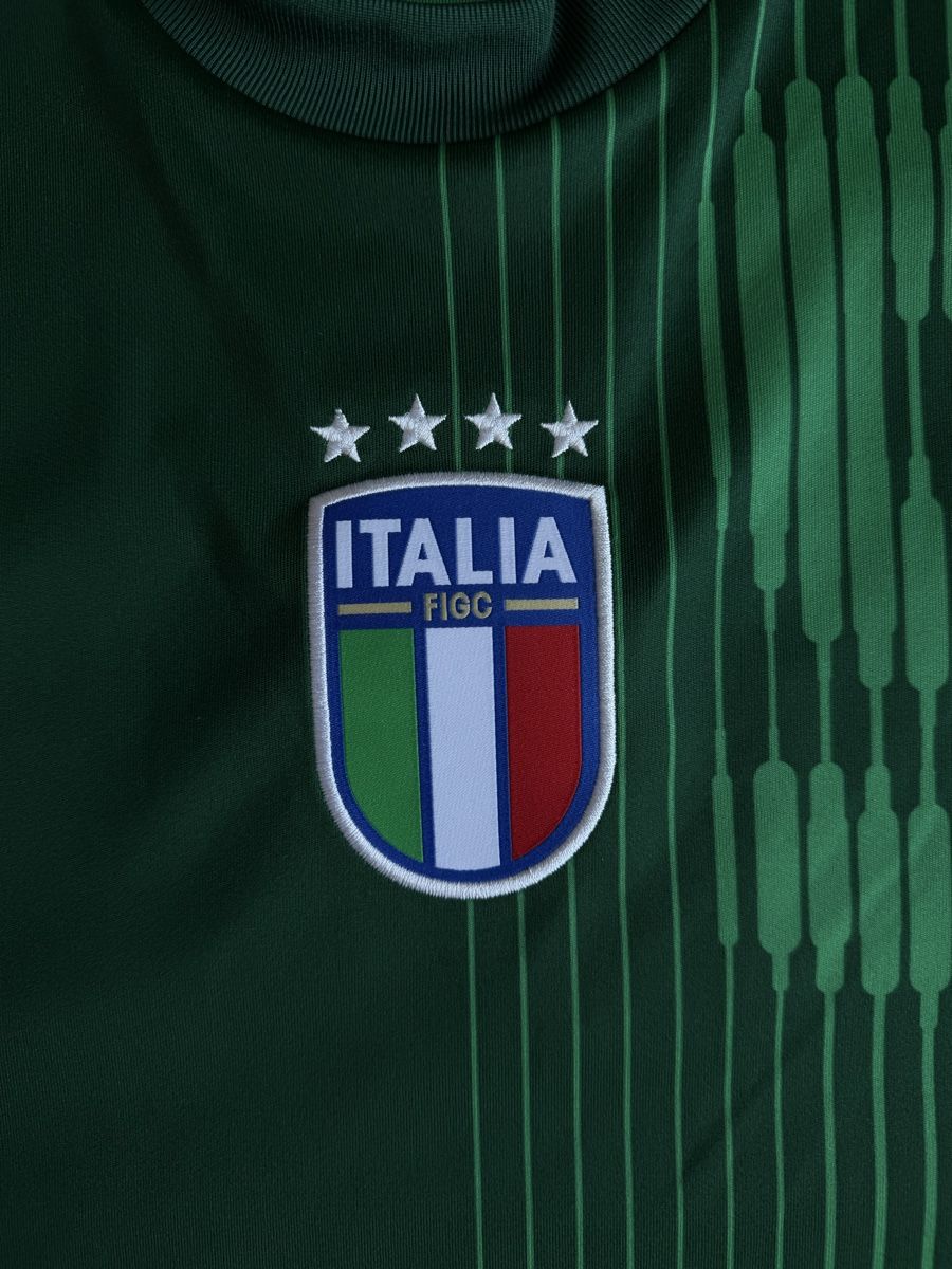 Adidas Canottiere & Pantaloni: Italien Training Shirt 24/25 – Nuovo (secondo la descrizione) da Zürich venduto da yneez 1