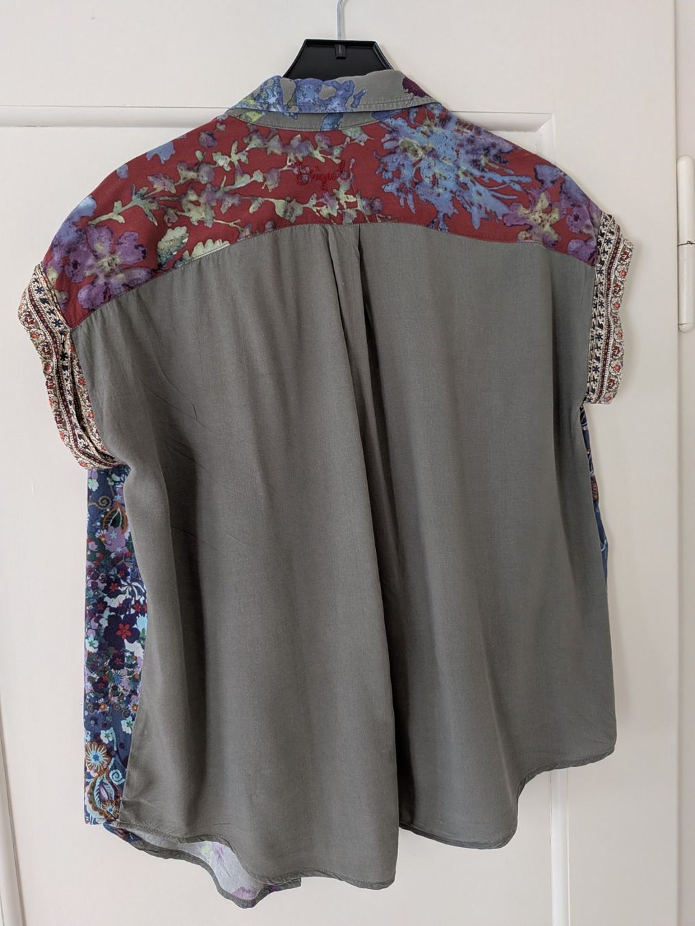 Desigual Blusen: Desigual Bluse XXL – Gebraucht aus Emmen von magelan 4