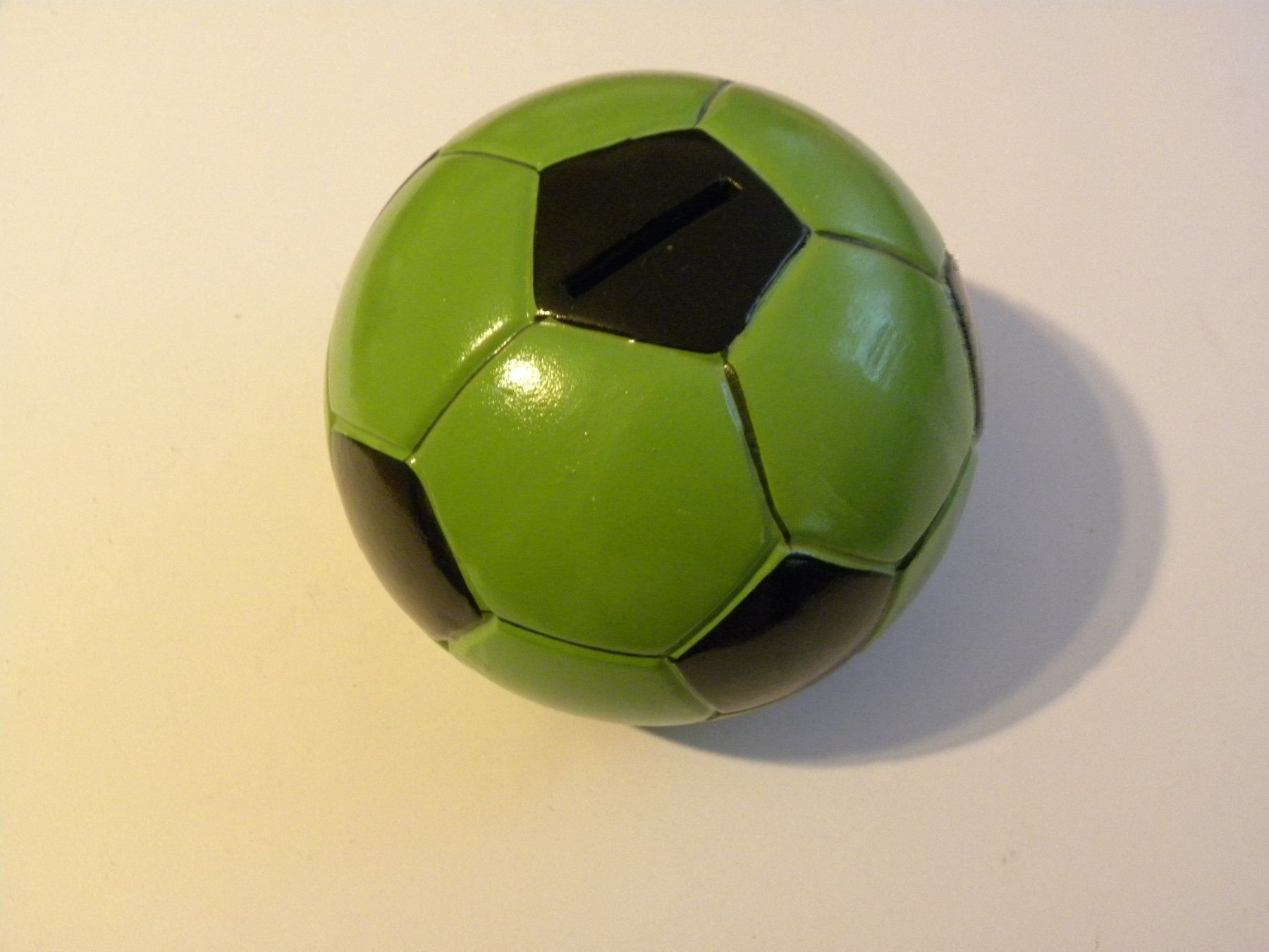 Salvadanai: Grüne Fussball Spardose – Usato da Walterswil SO venduto da mel_5b2h 1