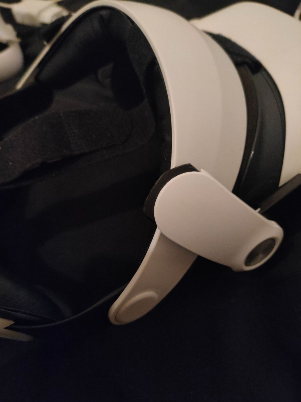 Meta VR Brille: Meta Quest 2 mit Originalverpackung – Gebraucht aus Niederbipp von  3