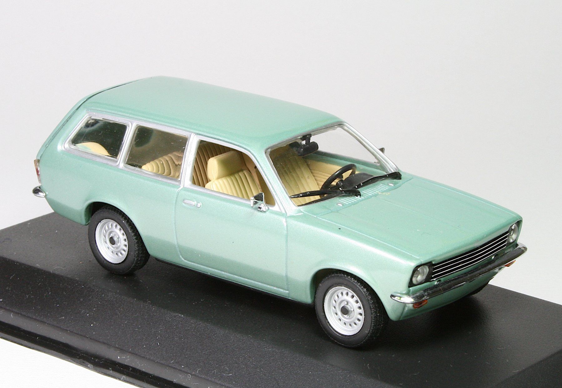 Minichamps Modellautos: Opel Kadett C Caravan, met. grün – Neu (gemäss Beschreibung) aus Elsau von Peekay8 5