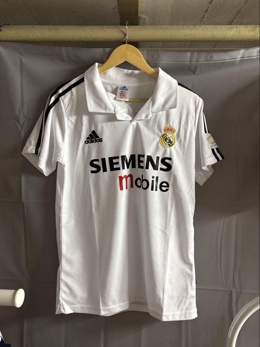 Leibchen & Hosen: Real Madrid Trikot Raul – Gebraucht aus Basel von kleinerprinz